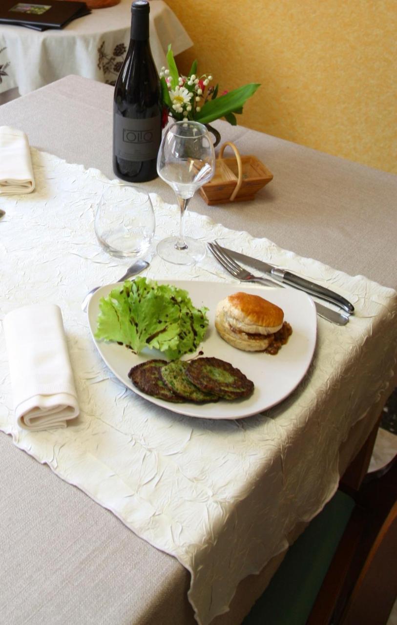 Hotel Le Relais Du Coustoubi Campouriez Dış mekan fotoğraf