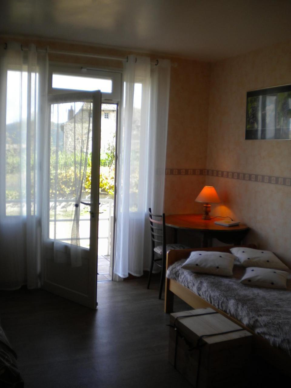 Hotel Le Relais Du Coustoubi Campouriez Dış mekan fotoğraf