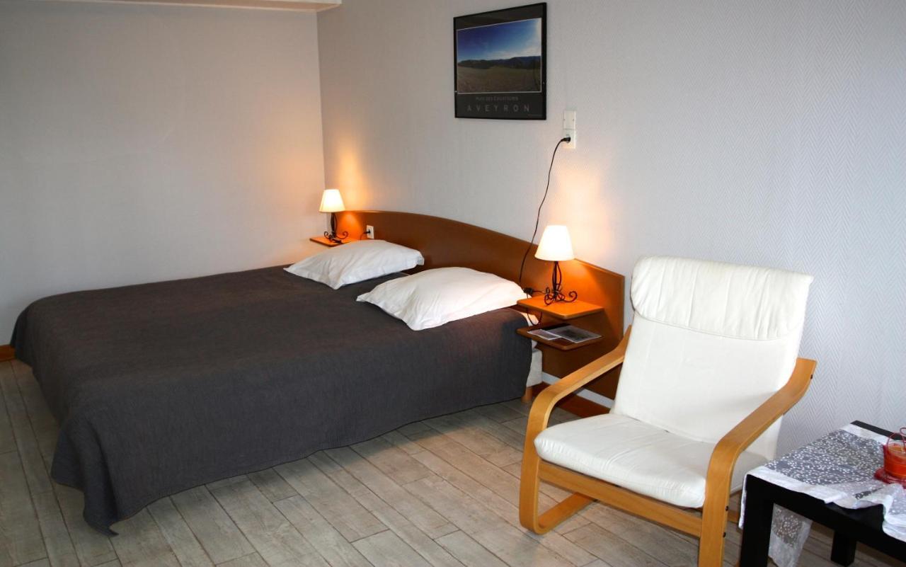 Hotel Le Relais Du Coustoubi Campouriez Dış mekan fotoğraf
